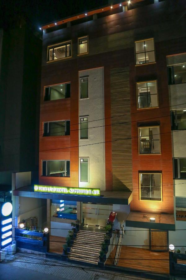 โรงแรมโฟร์ลีฟ แซฟไฟร์ บลู พาราณสี ภายนอก รูปภาพ